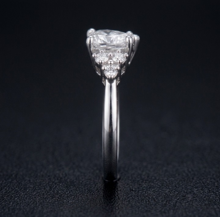 The Amore Ring — Heart Moissanite