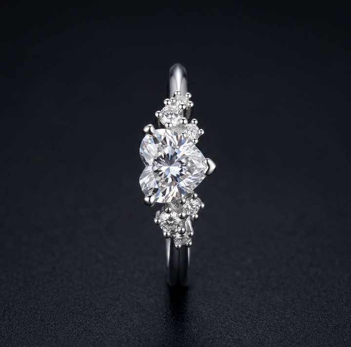 The Amore Ring — Heart Moissanite
